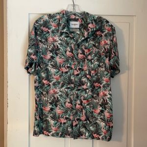 GOODFELLOW Men’s Short Sleeve Pink Flamingo Button Front shirt- Large
